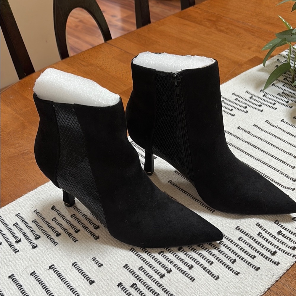 Elegant Black Ankle Boots